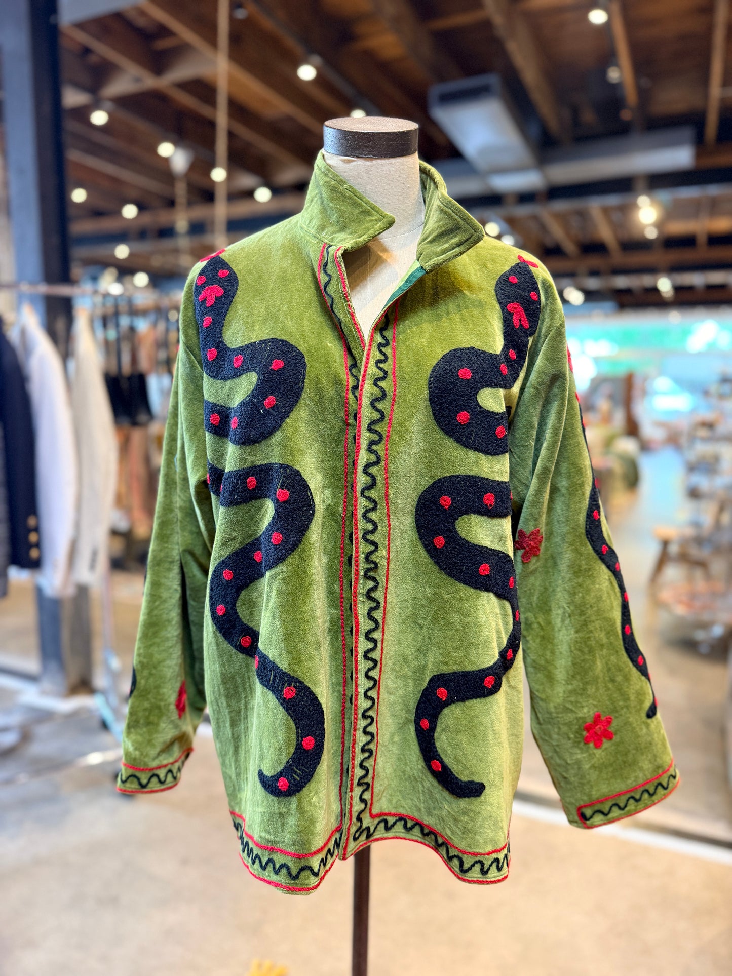 Chainstitch Snake Design