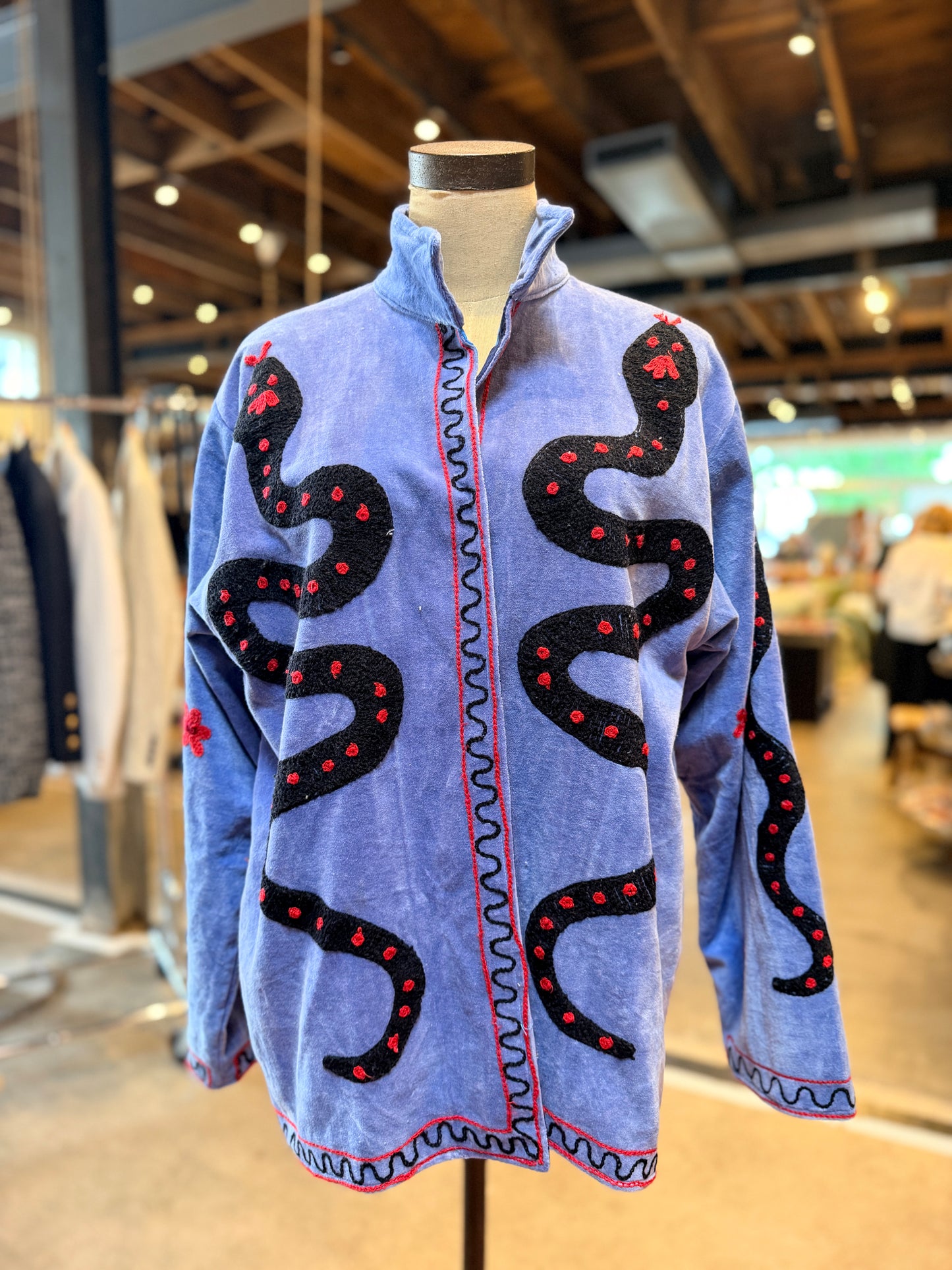 Chainstitch Snake Design